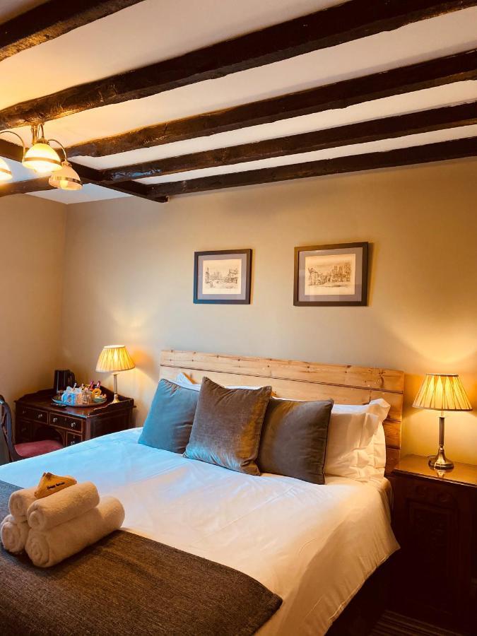 Minster Walk 4*